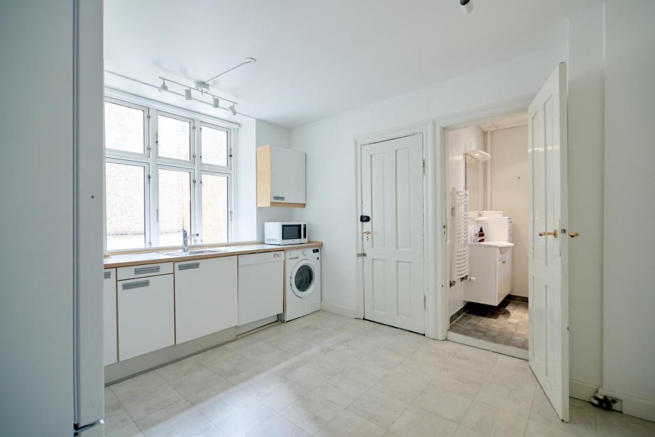 Xl Flat W 3 Bedrooms By Kings Garden In Cph City Copenhagen Exterior photo